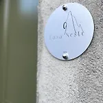 Casa Neste: Grange Renovee De Gamme 木屋